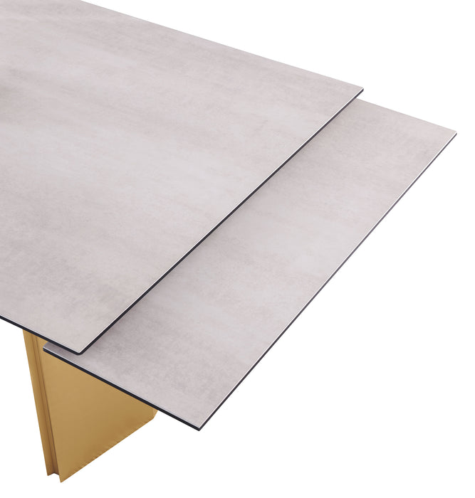 Vesa Dining Tables
